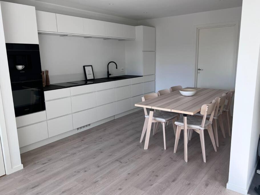 Top Floor Apartment Arossanden 5 A Кристиансанд Экстерьер фото